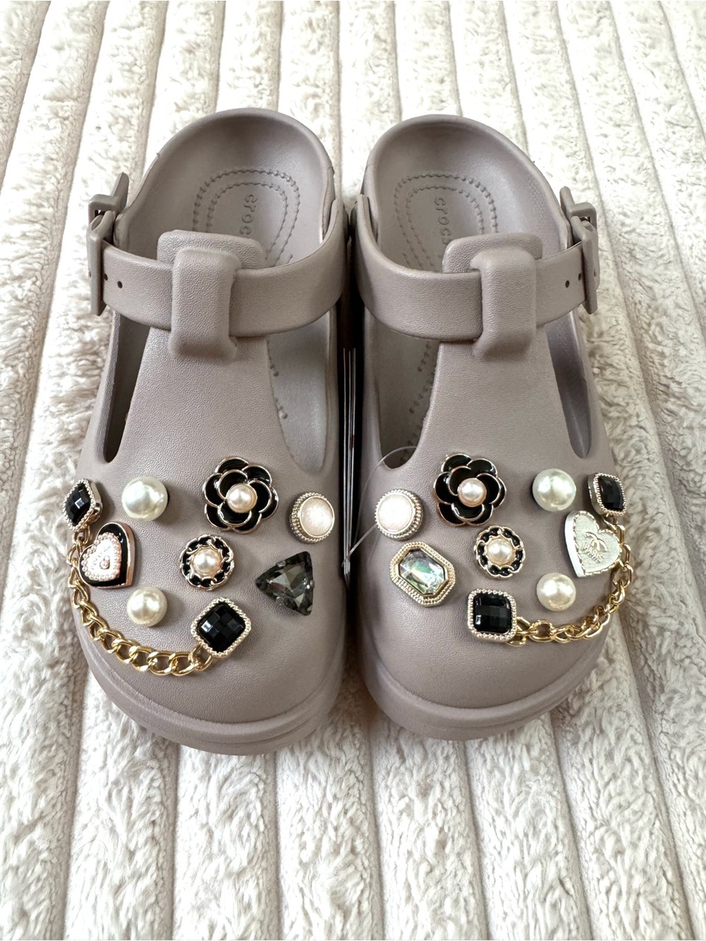 CROCS - Mary Jane Taupe